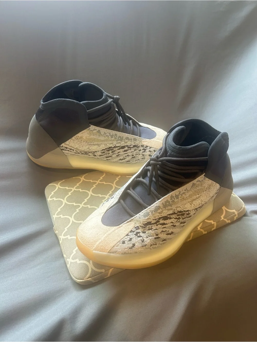 Adidas / Yeezy QNTM “Sea Teal” (GREAT CONDITION)